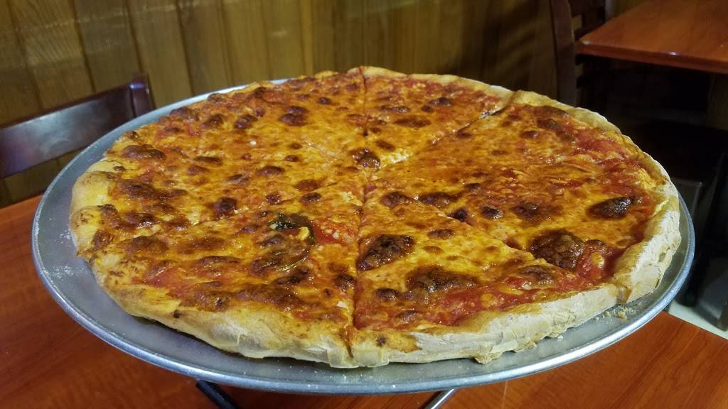 DeLucias Brick Oven Pizza | restaurant | 3 1st Ave, Raritan, NJ 08869, USA | 9087251322 OR +1 908-725-1322