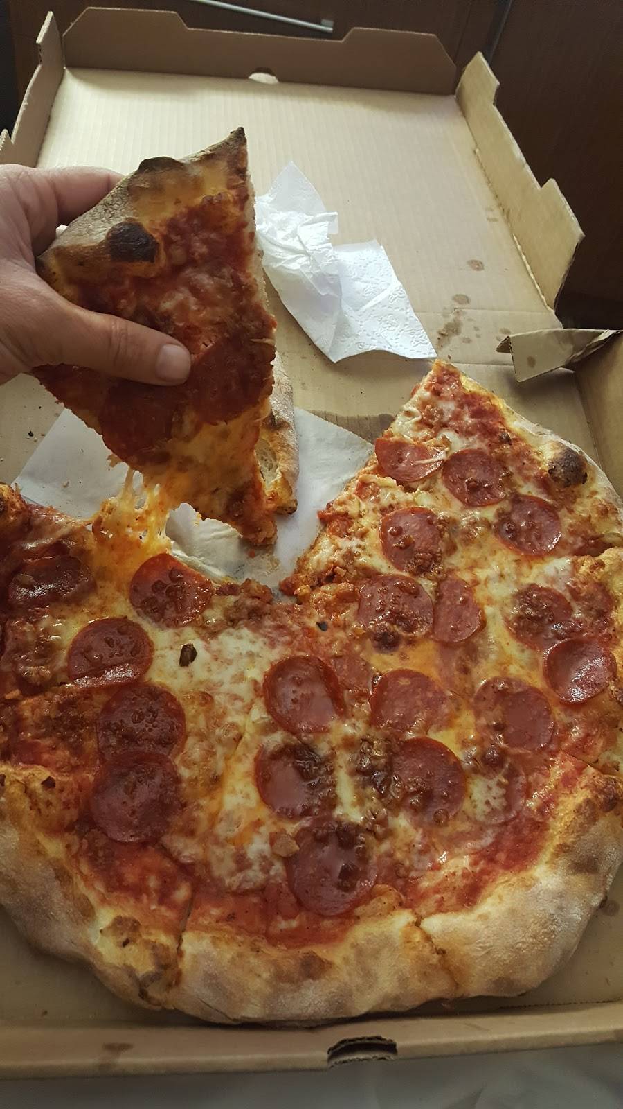 Paulis Pizza Pasta | restaurant | 104 S Federal Hwy, Dania Beach, FL 33004, USA | 9549225554 OR +1 954-922-5554