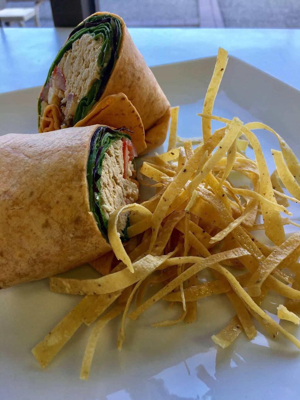 Greenz Salads for Z Adventurous | restaurant | 11300 N Central Expy Ste104, Dallas, TX 75243, USA | 2149547443 OR +1 214-954-7443