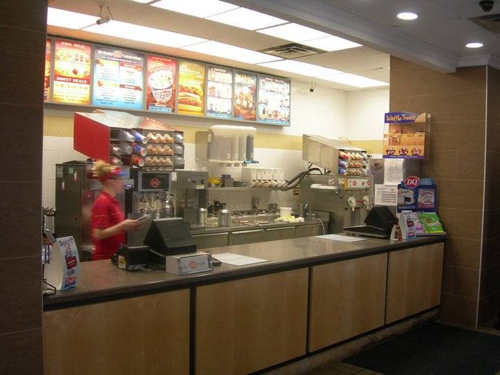 Dairy Queen Grill & Chill | restaurant | 10443 Yonge St, Richmond Hill, ON L4C 3C2, Canada | 9058847005 OR +1 905-884-7005