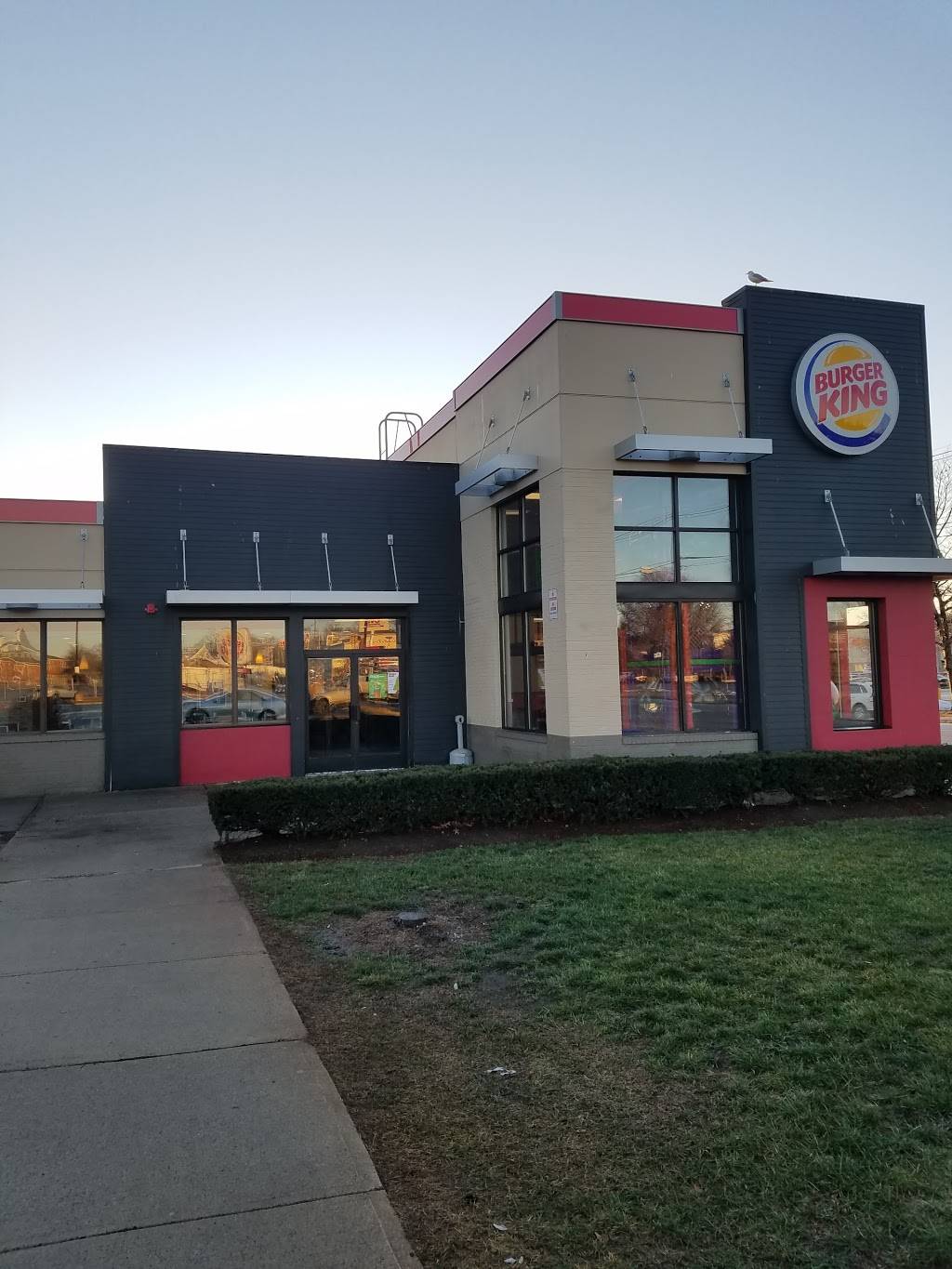 Burger King | restaurant | 606 Belmont St, Brockton, MA 02301, USA | 5085881963 OR +1 508-588-1963