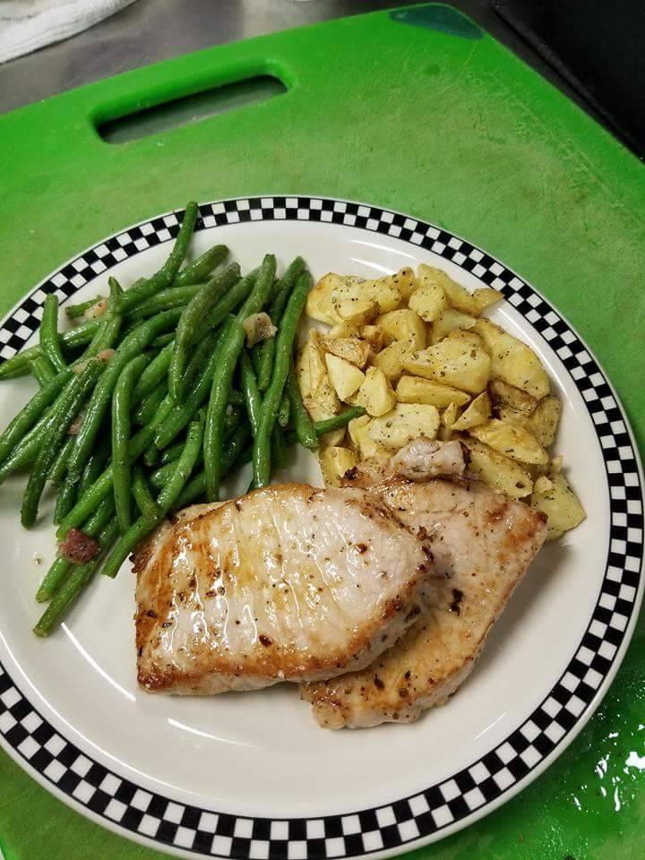 Iron Thunder Saloon & Grill Mooresville | restaurant | 124 Meadow Hill Cir, Mooresville, NC 28117, USA | 7049992274 OR +1 704-999-2274