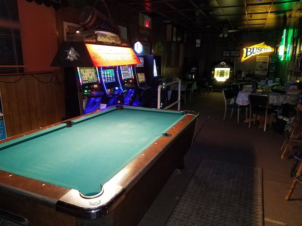 Broadway Tap Inc | restaurant | 1011 Broadway St, Hamilton, IL 62341, USA | 2178472044 OR +1 217-847-2044