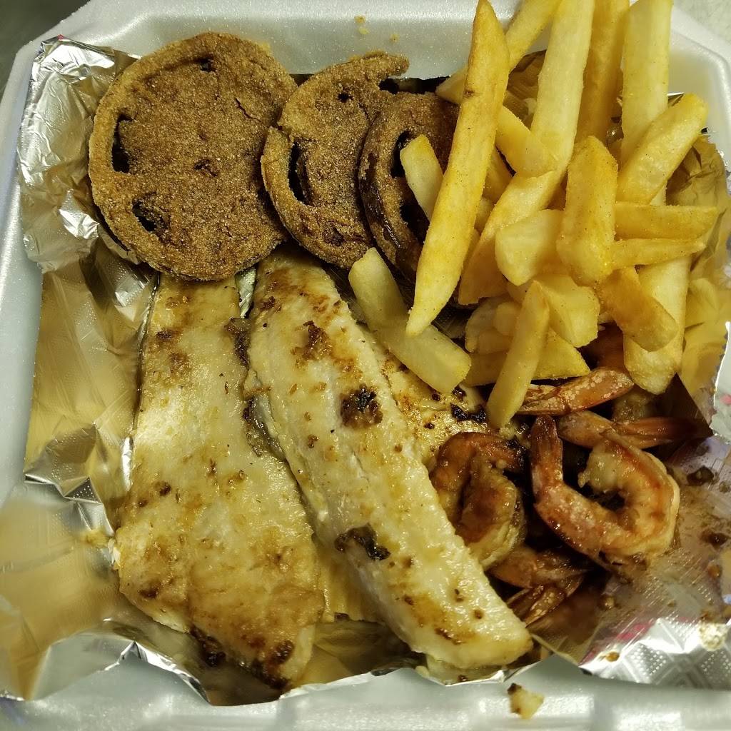 The New House Of Stewarts | restaurant | 2801 W Martin Luther King Hwy, Tuskegee, AL 36083, USA | 3342267219 OR +1 334-226-7219