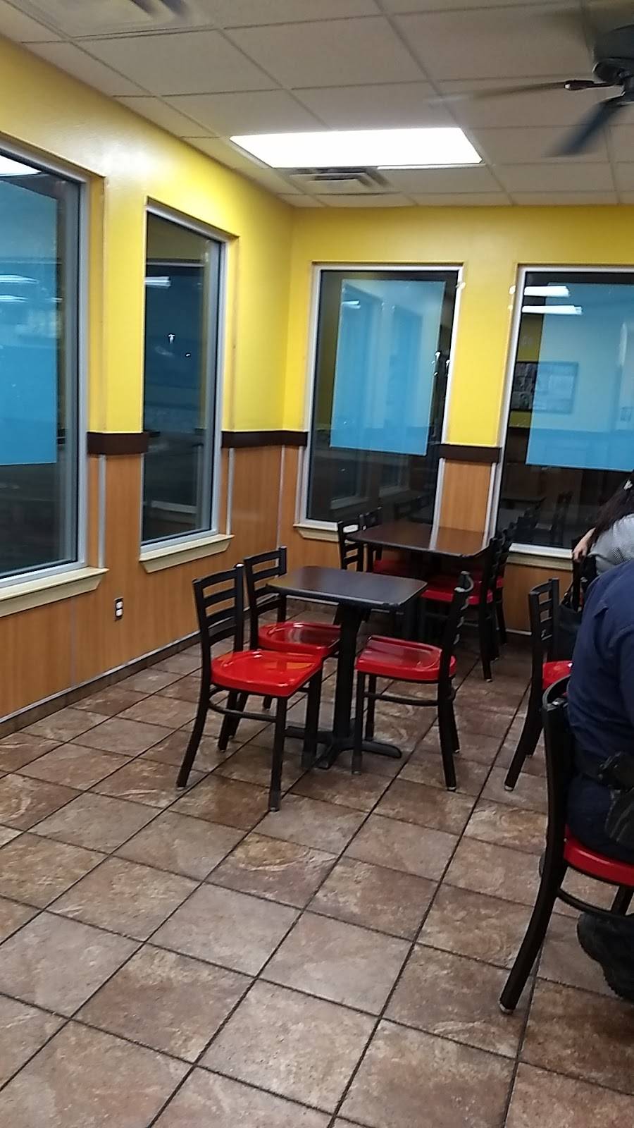 Churchs Chicken | restaurant | 6451 S Desert Blvd, El Paso, TX 79932, USA | 9155841544 OR +1 915-584-1544