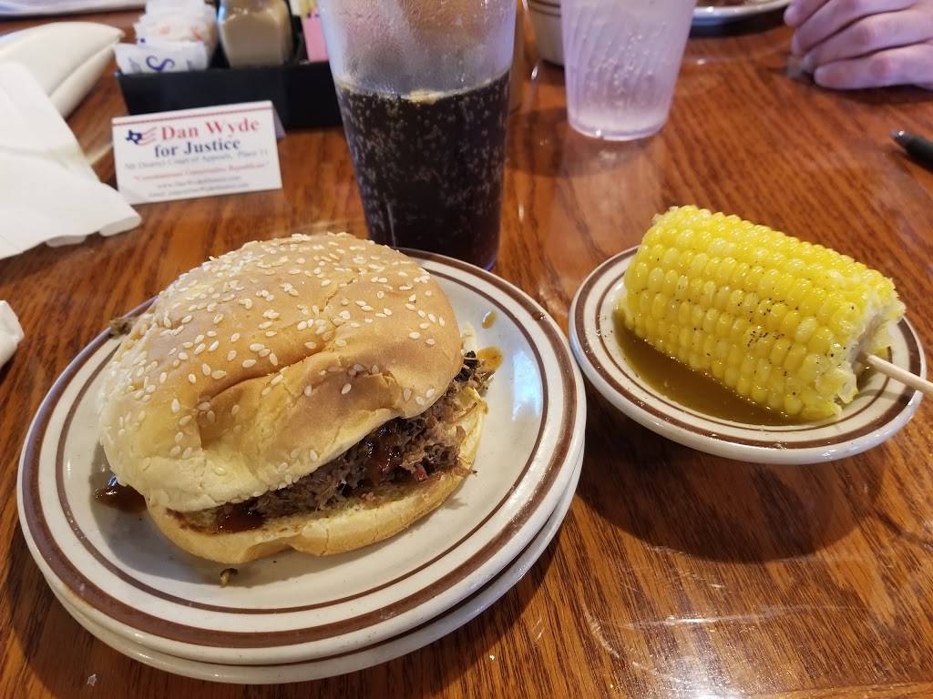 Outlaws Barbeque | restaurant | 2334 S Belt Line Rd, Grand Prairie, TX 75051, USA | 9722636063 OR +1 972-263-6063