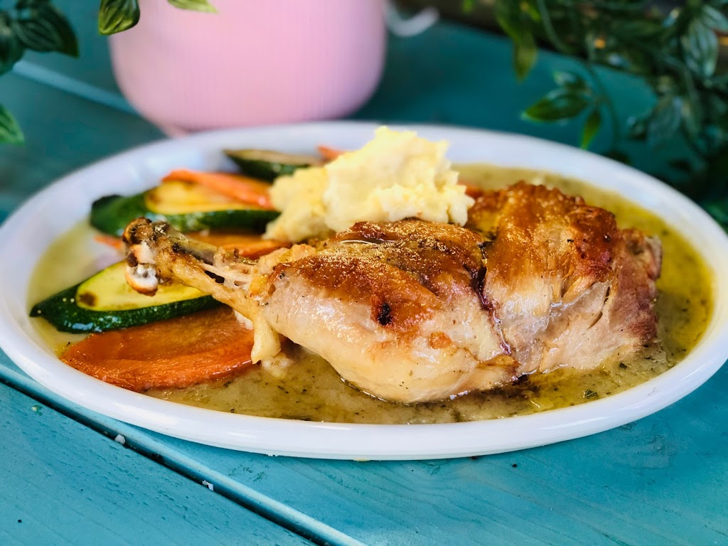 La Cumbanchita | restaurant | 24 Irving Ave, Brooklyn, NY 11237, USA | 3477898933 OR +1 347-789-8933