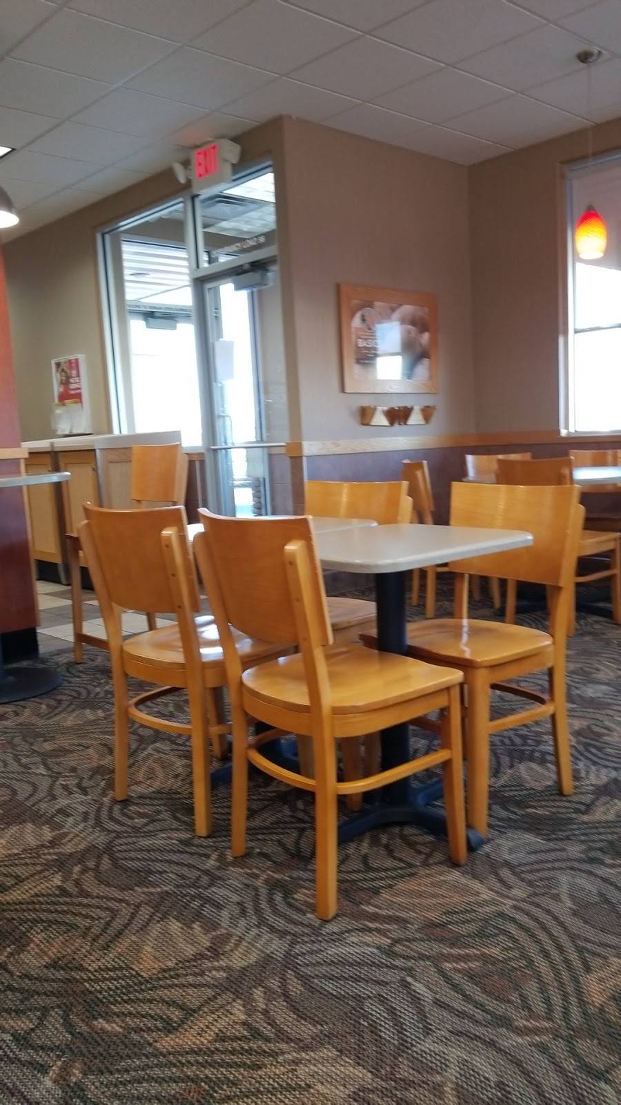 Wendys | restaurant | 76 N Stephanie St, Henderson, NV 89074, USA | 7025661280 OR +1 702-566-1280