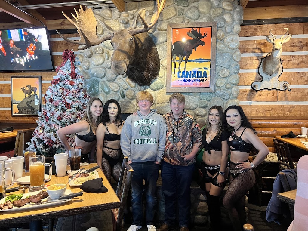 Twin Peaks | restaurant | 4441 The 25 Way, Albuquerque, NM 87109, USA | 5053438500 OR +1 505-343-8500