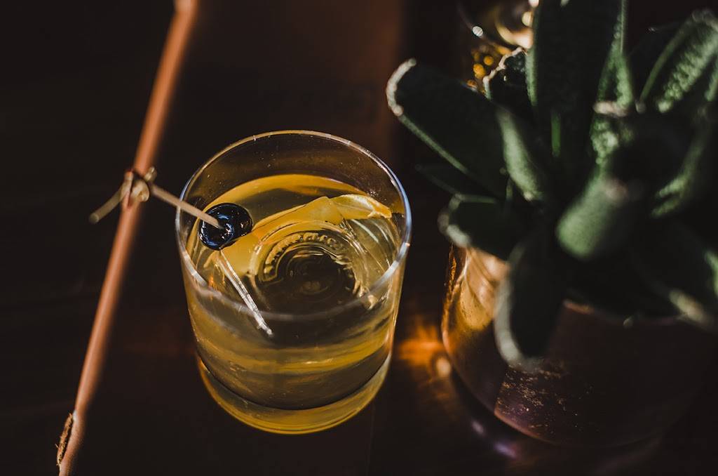 Conners Rooftop Fort Wayne | restaurant | 223 W Jefferson Blvd #750, Fort Wayne, IN 46802, USA | 2604671638 OR +1 260-467-1638