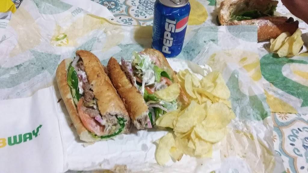 Subway | restaurant | 1501 Spring St, Greenwood, SC 29646, USA | 8642232962 OR +1 864-223-2962