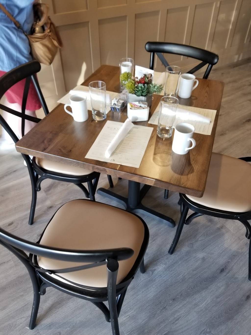 Me & You Restaurant | restaurant | 326 Broadway, Bethpage, NY 11714, USA | 5167190088 OR +1 516-719-0088