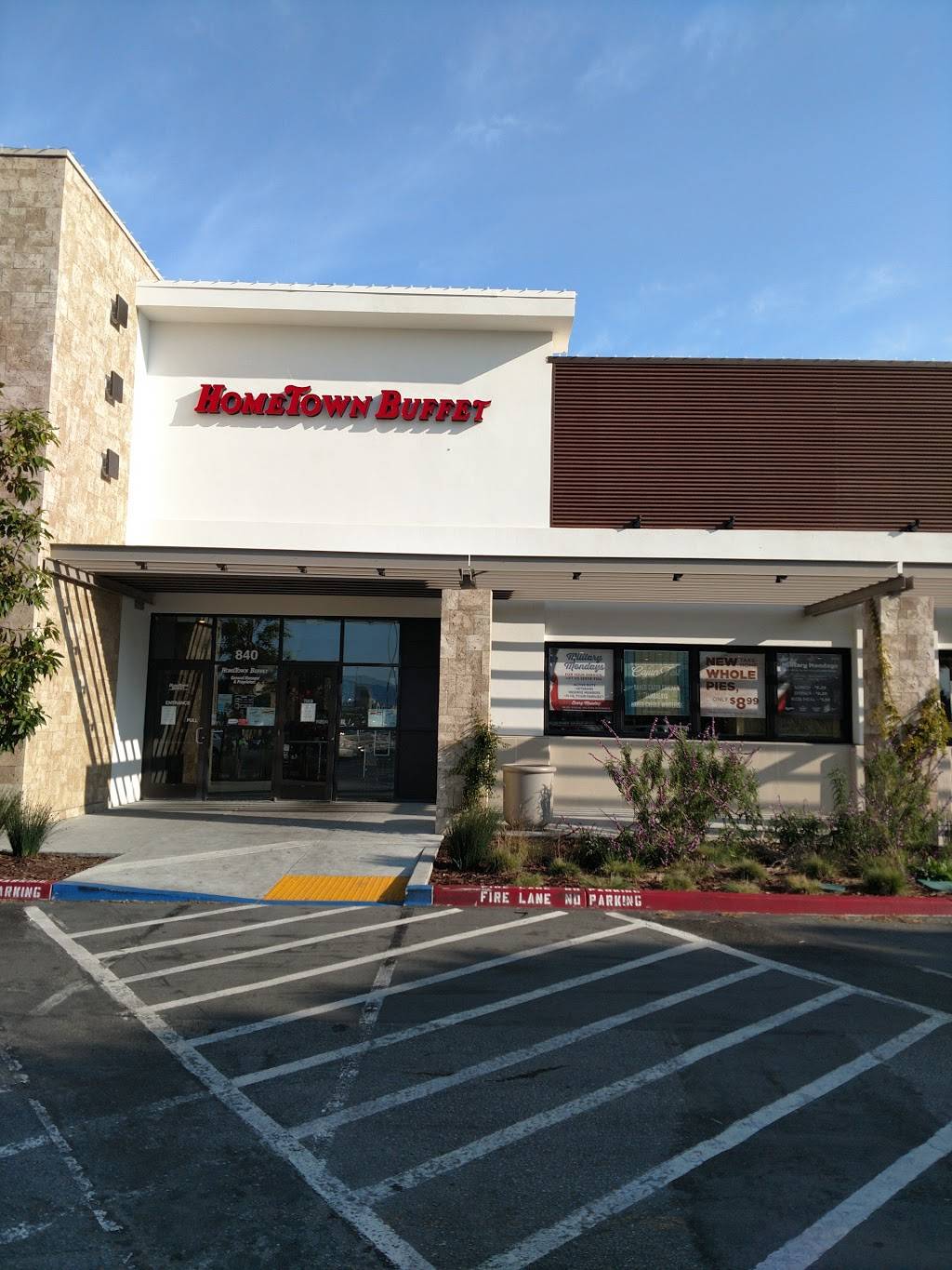 HomeTown Buffet | restaurant | 840 Northridge Dr, Salinas, CA 93906, USA | 8314423168 OR +1 831-442-3168