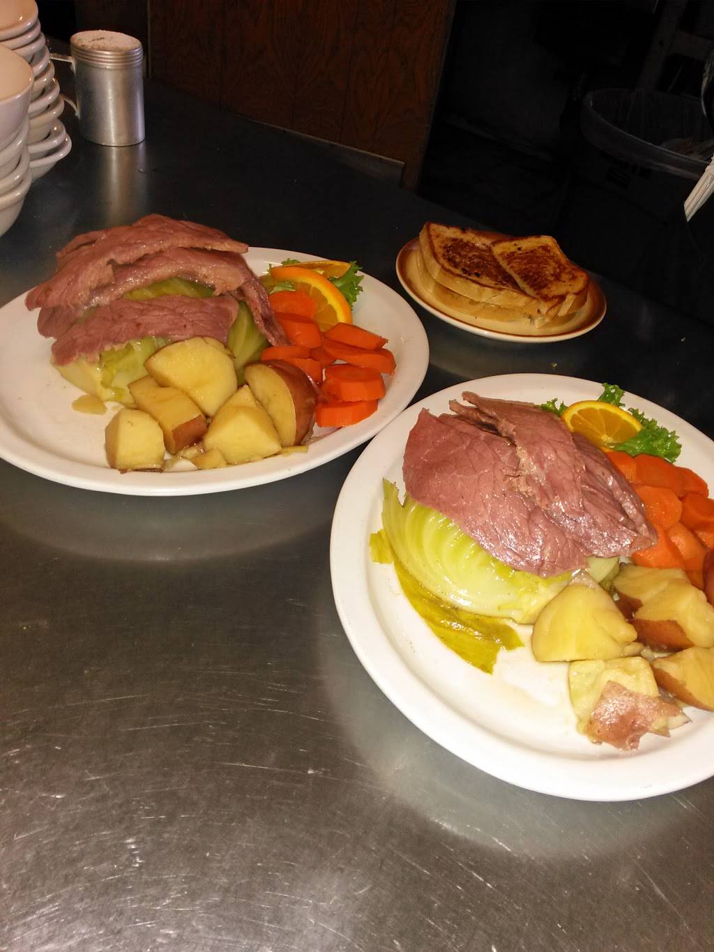 Jacks Restaurant | restaurant | 7875 CA-99, Los Molinos, CA 96055, USA | 5303841265 OR +1 530-384-1265