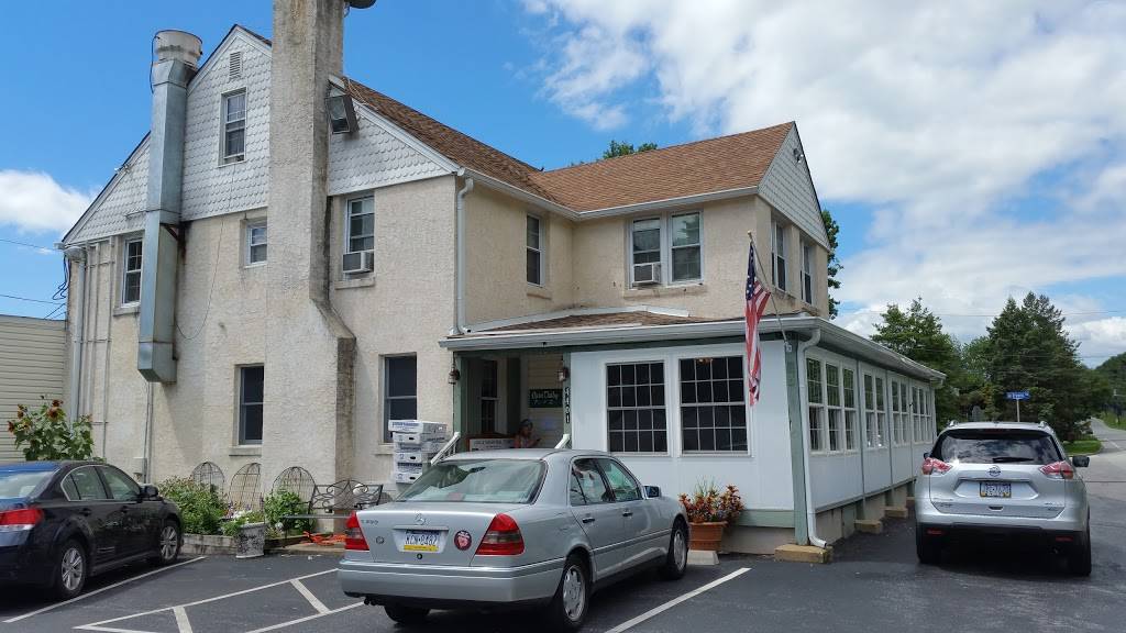 Towne & Country Cafe | restaurant | 4401 Concord Rd, Aston, PA 19014, USA | 6104599585 OR +1 610-459-9585