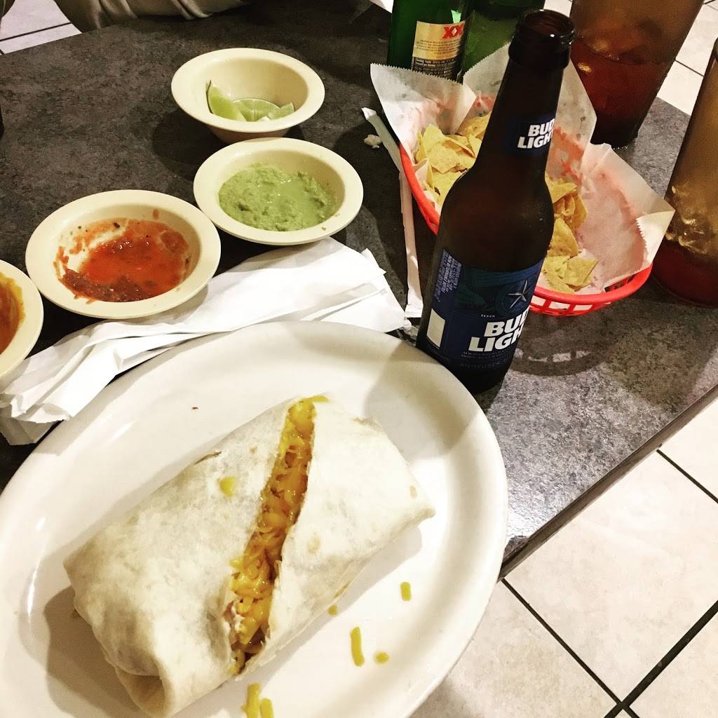 Taqueria La Finca | restaurant | 2640 W Main St, Port Lavaca, TX 77979, USA | 3615526515 OR +1 361-552-6515