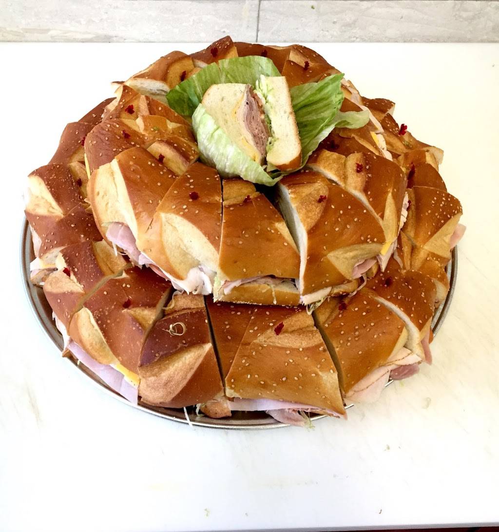 Maple Avenue Delicatessen | restaurant | 5 Maple Ave, Rockville Centre, NY 11570, USA | 5164424178 OR +1 516-442-4178