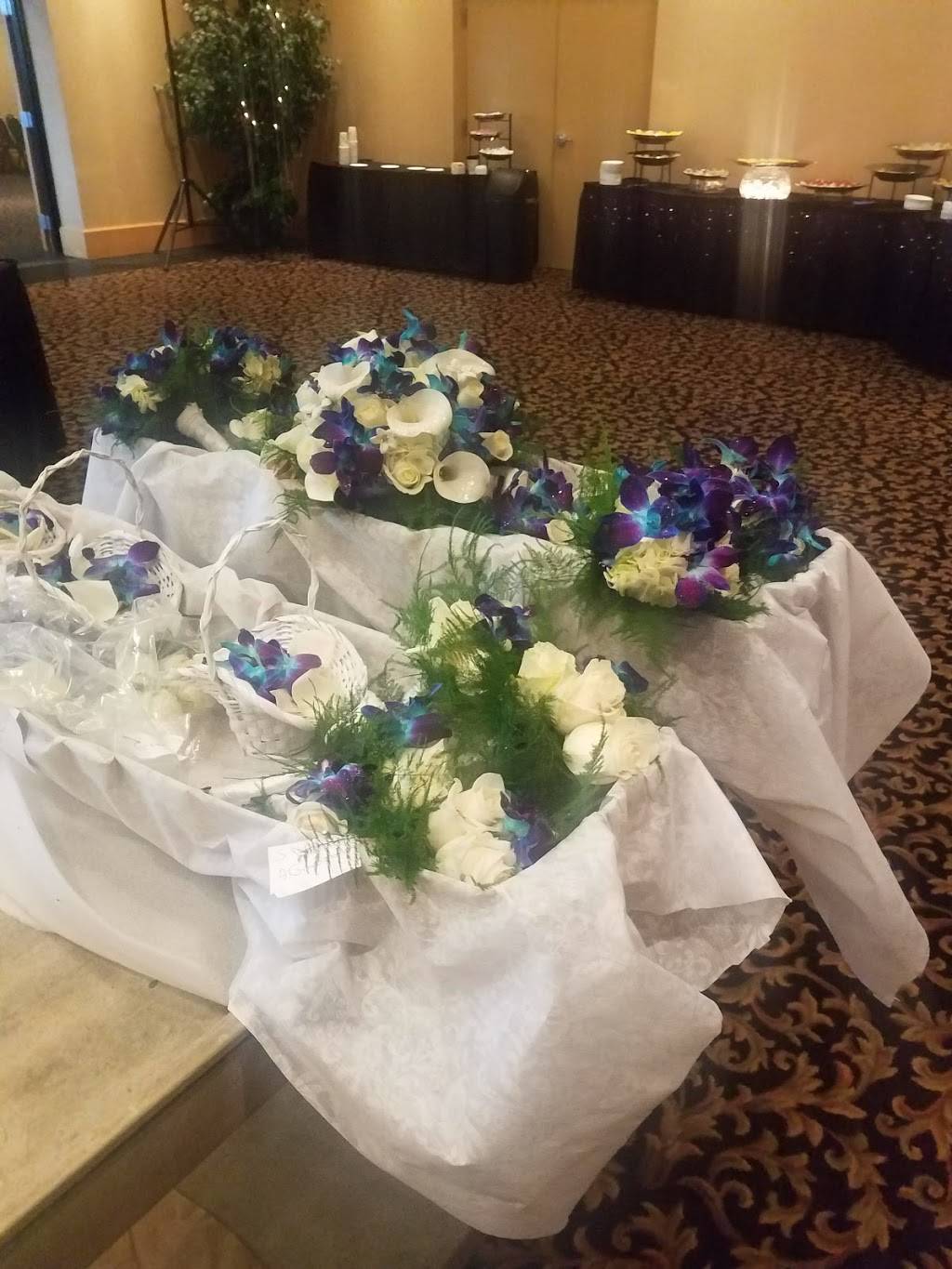 Stratigos Banquet Centre | restaurant | 131 Colonial Manor Rd, North Huntingdon, PA 15642, USA | 7248645600 OR +1 724-864-5600