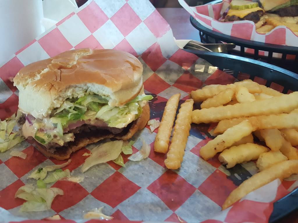 CBCB Bar & Grill | restaurant | 2495 Commons Blvd # A1, Beavercreek, OH 45431, USA | 9374263287 OR +1 937-426-3287