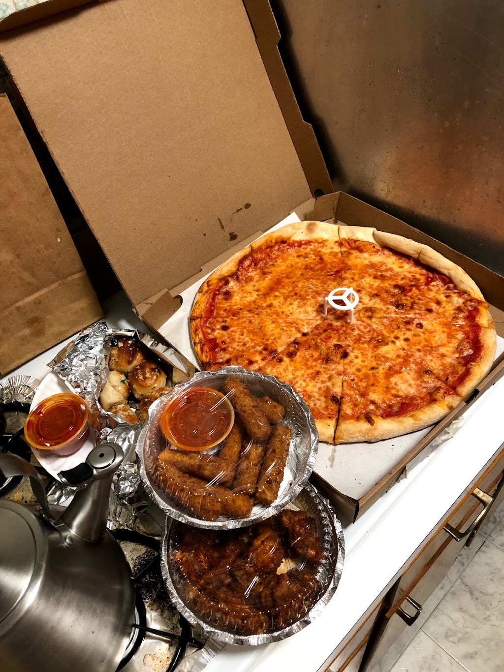 Presto Pizza & Pasta | restaurant | 853 Castleton Ave, Staten Island, NY 10310, USA | 7184484848 OR +1 718-448-4848