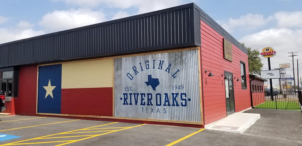 Grumps Burgers - River Oaks, TX | restaurant | 5300 River Oaks Blvd, River Oaks, TX 76114, USA | 8177353333 OR +1 817-735-3333