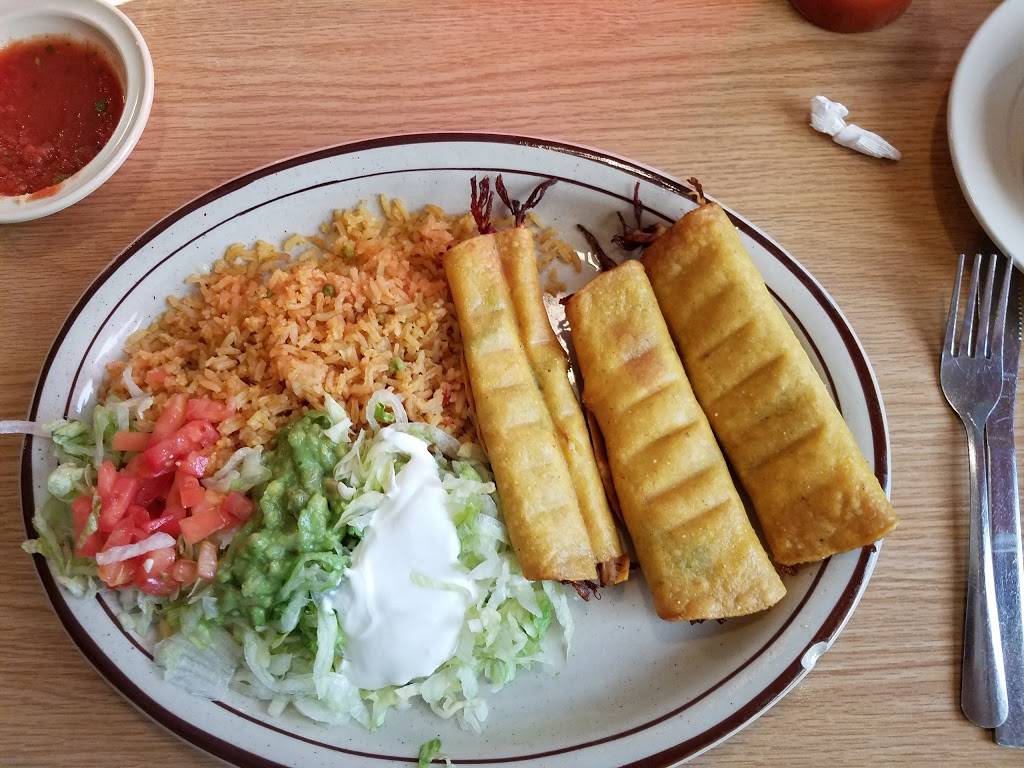El Centenario | restaurant | 1306 S Kansas Ave, Topeka, KS 66612, USA | 7857838968 OR +1 785-783-8968