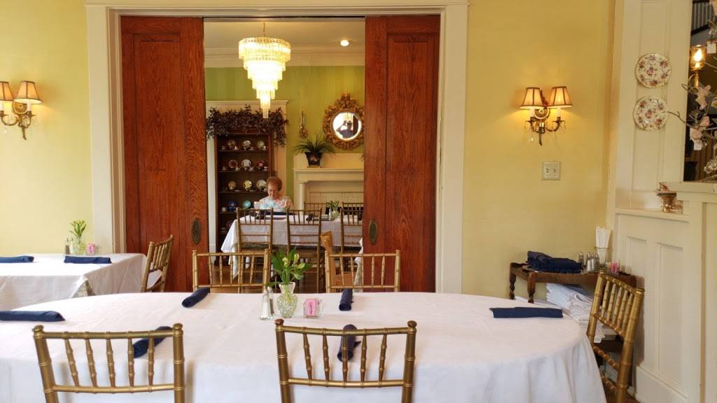 Chelseas On Thornton | restaurant | 501 S Thornton Ave, Dalton, GA 30720, USA | 7062772872 OR +1 706-277-2872