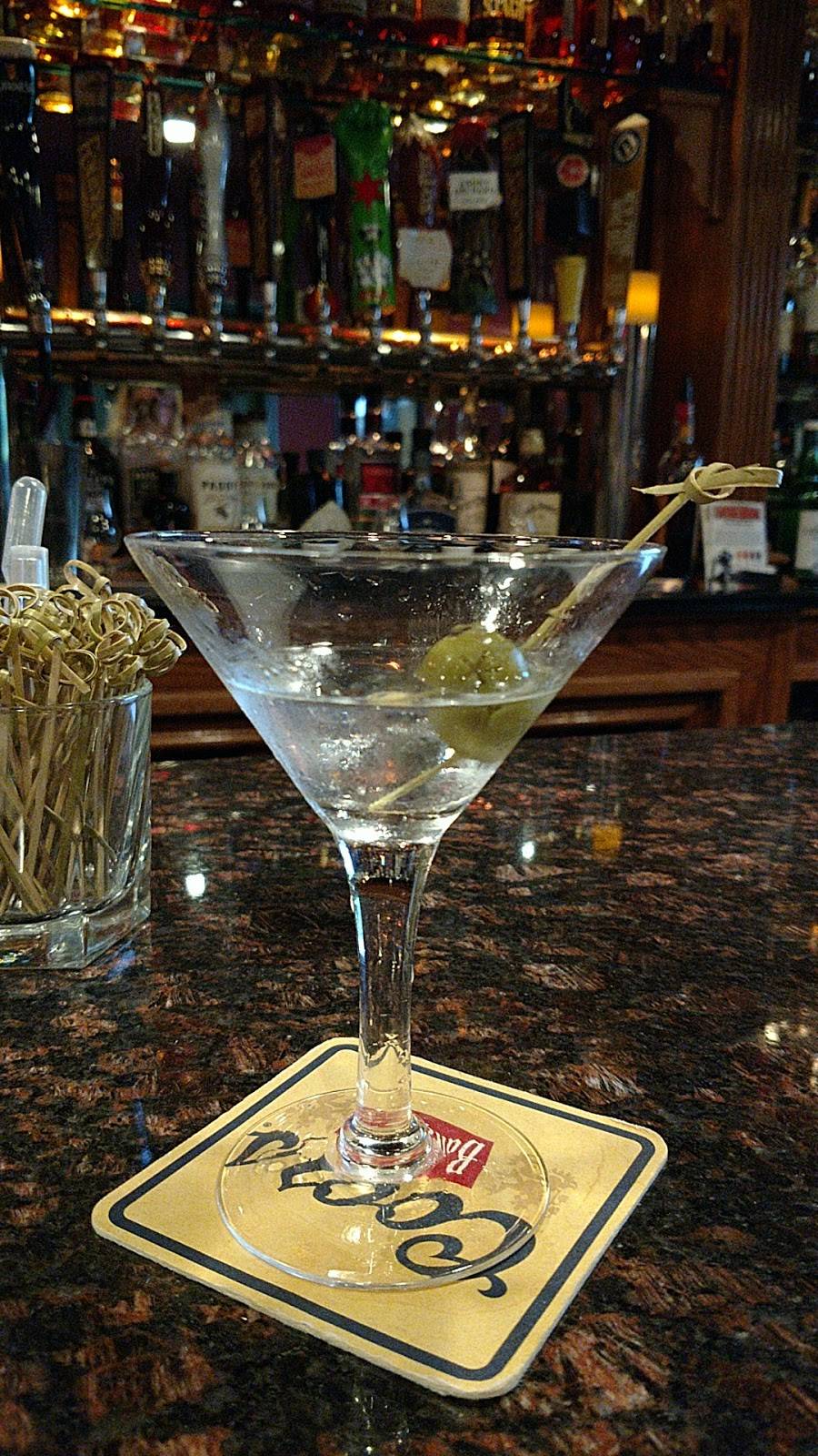 The Village Inn | restaurant | 422 Runnymede Dr, Wayne, NJ 07470, USA | 9736960555 OR +1 973-696-0555