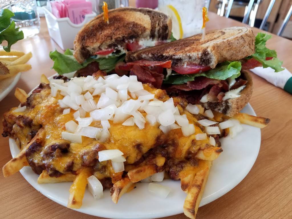 Roz’s Diner | restaurant | 3995 E Rosebush Rd, Rosebush, MI 48878, USA | 9894338080 OR +1 989-433-8080