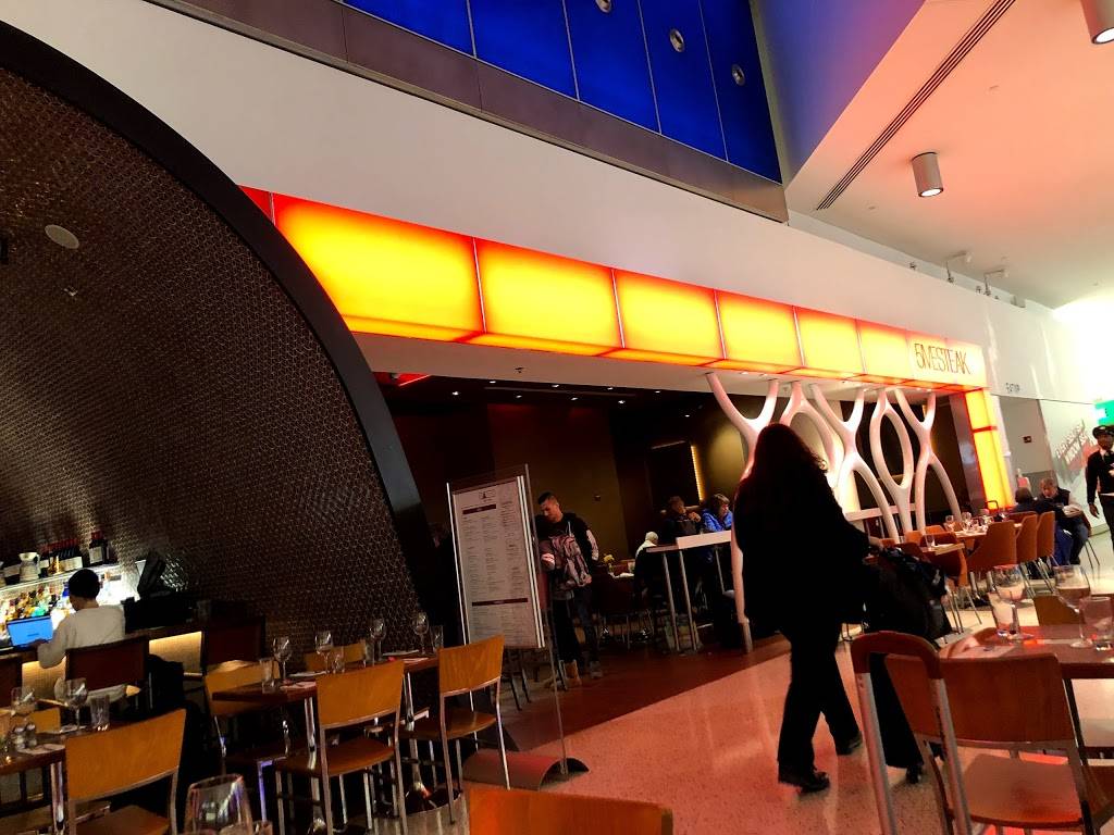 Piquillo Tapas Bar | restaurant | 4 Central Terminal Area, Jamaica, NY 11430, USA | 7186566210 OR +1 718-656-6210