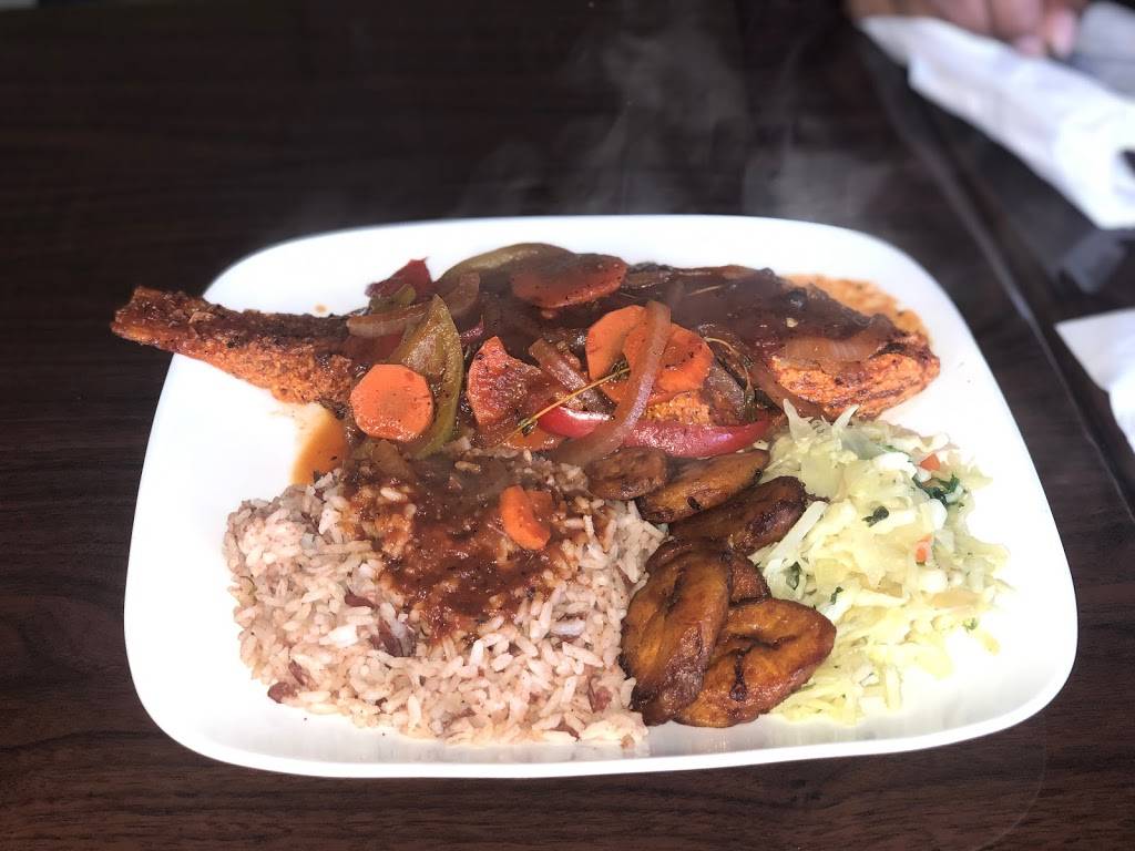 Irie Bay Jamaican Cuisine | restaurant | 10041 E Adamo Dr, Tampa, FL 33619, USA | 8135706929 OR +1 813-570-6929