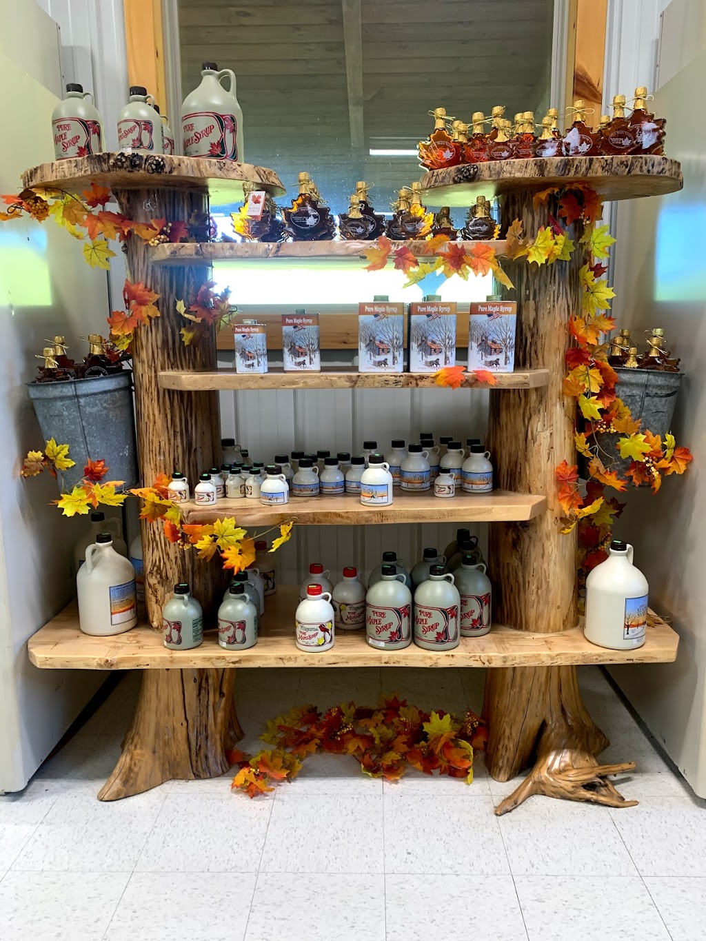 Walker Valley Market | restaurant | 106 Nature Ln, Pearisburg, VA 24134, USA | 5409211381 OR +1 540-921-1381