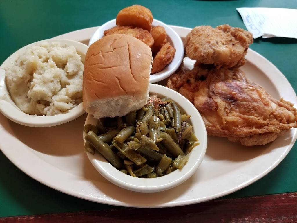 Steamboat Lillys | restaurant | 551429 US-1, Hilliard, FL 32046, USA | 9048451181 OR +1 904-845-1181