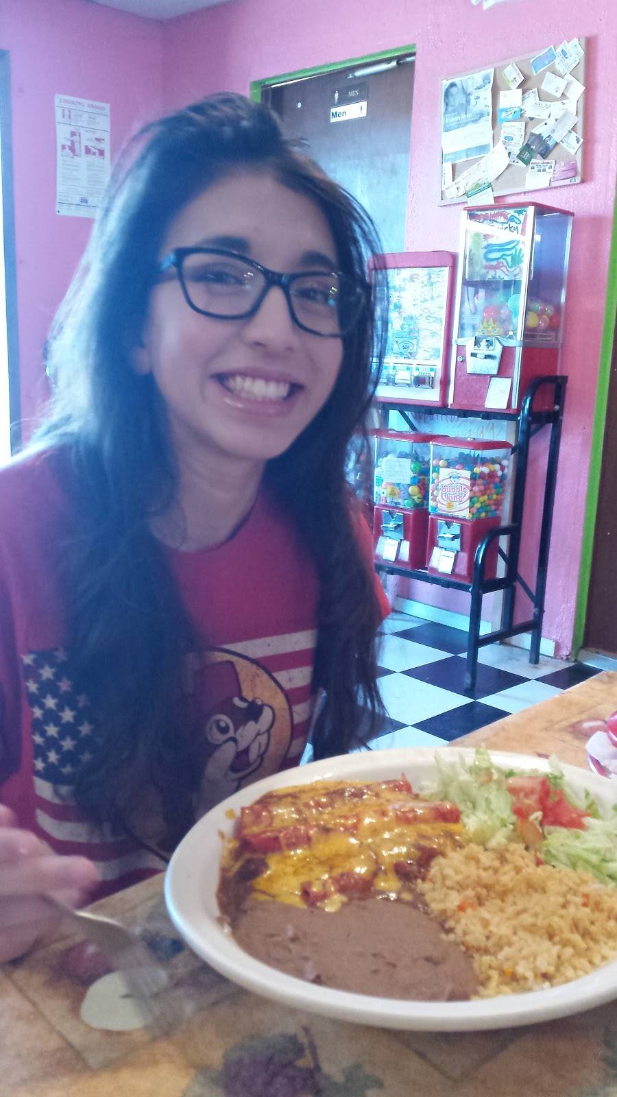 Noras Mexican Restaurant | restaurant | 2906 Mission Rd, San Antonio, TX 78214, USA | 2109320068 OR +1 210-932-0068