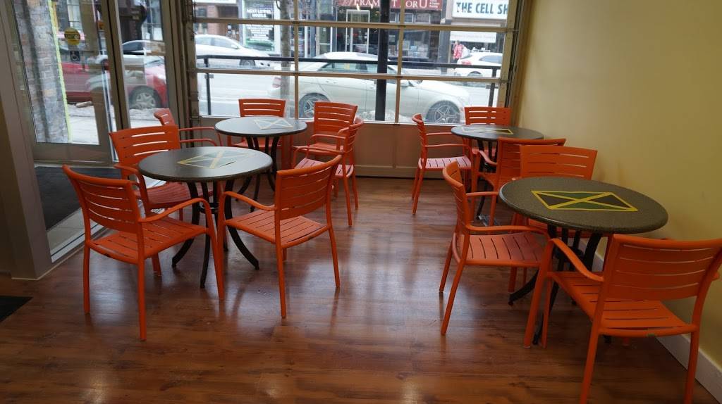 Caribbean Sizzle | restaurant | 427 George St N, Peterborough, ON K9H 3R4, Canada | 7057439320 OR +1 705-743-9320