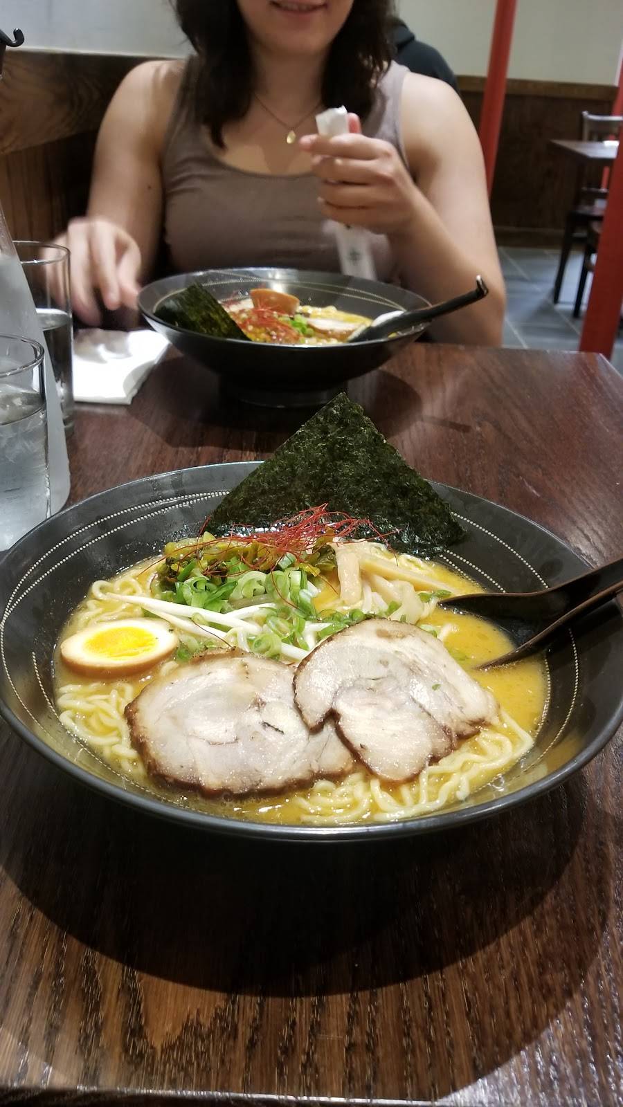 Hakata Ramen & Sushi | restaurant | 895 Main St, Waltham, MA 02451, USA | 7818990126 OR +1 781-899-0126