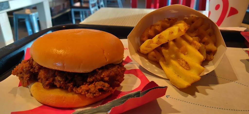 Chick-fil-A Sienna Crossing | restaurant | 9130 Hwy 6, Missouri City, TX 77459, USA | 8326328800 OR +1 832-632-8800