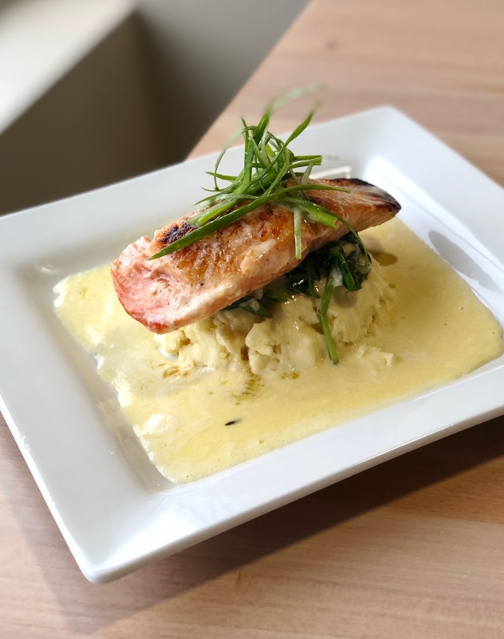 Crisp | restaurant | 955 Turnpike St, Canton, MA 02021, USA | 7813276300 OR +1 781-327-6300