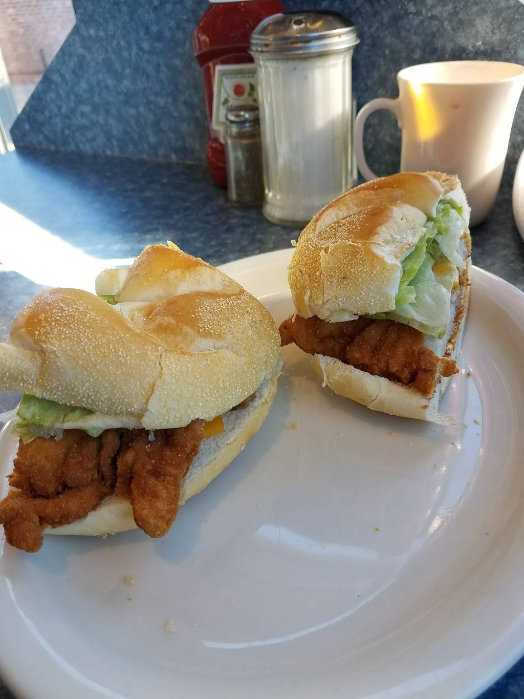 New Hyde Park Diner | restaurant | 160 Hillside Avenue, New Hyde Park, NY 11040, USA | 5163542022 OR +1 516-354-2022