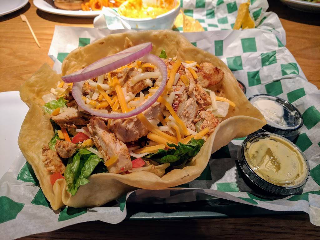 Beef O Bradys | restaurant | 100 Peachtree Pkwy #18, Peachtree City, GA 30269, USA | 7704861860 OR +1 770-486-1860