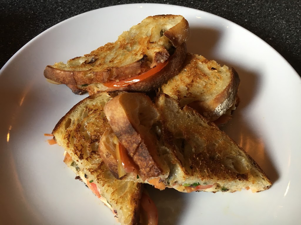 Red House | restaurant | 410 Burnett Ave S, Renton, WA 98057, USA | 4252262666 OR +1 425-226-2666