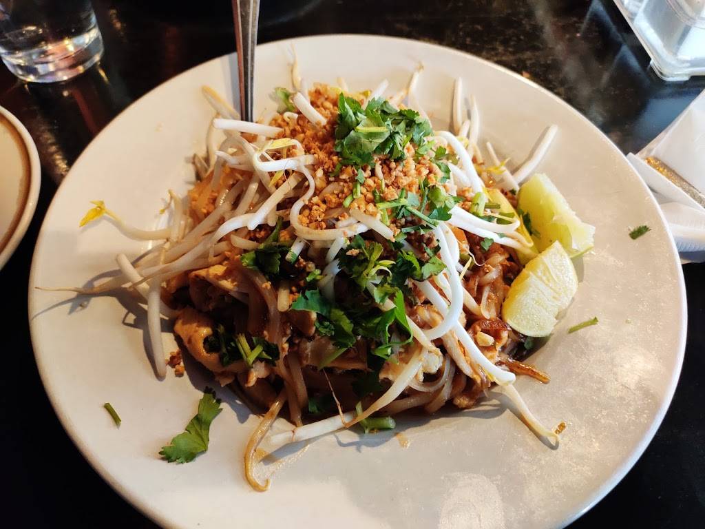 Ons Kitchen Thai Cuisine | restaurant | 1613 University Ave W, St Paul, MN 55104, USA | 6513309664 OR +1 651-330-9664