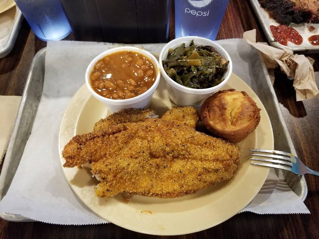 Big Eds BBQ & Bar | restaurant | 4030 Northpoint Blvd, Waukegan, IL 60085, USA | 8474735333 OR +1 847-473-5333