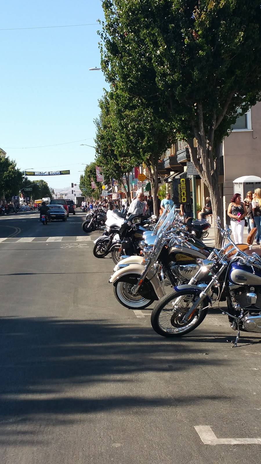 La Villa De Jerez | restaurant | 512 San Benito St, Hollister, CA 95023, USA | 8316367318 OR +1 831-636-7318