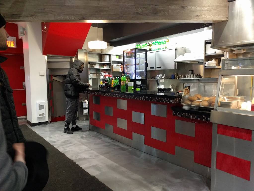 Monteiro - Grillades Portugaises (Jean Talon) | restaurant | 355 Rue Jean-Talon, Montréal, QC H2R 1T4, Canada | 5143796696 OR +1 514-379-6696