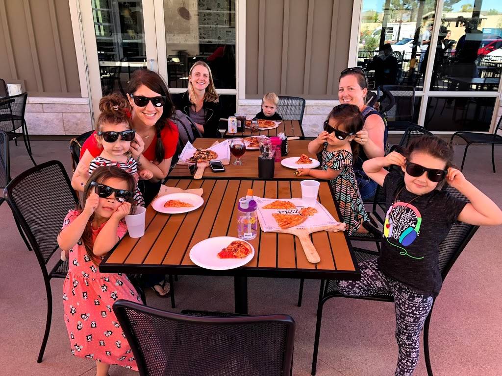 The Pizza Press | restaurant | 30010 Temecula Pkwy #104, Temecula, CA 92592, USA | 9513650727 OR +1 951-365-0727