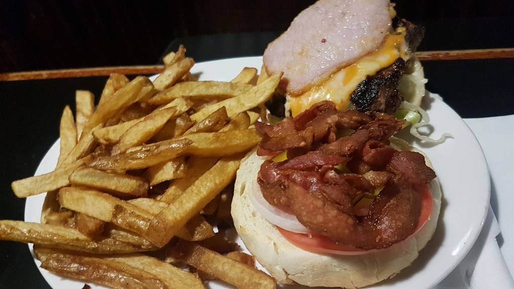 Al Macs Bar | restaurant | 2459 Kingston Rd, Scarborough, ON M1N 1V4, Canada | 4162667999 OR +1 416-266-7999
