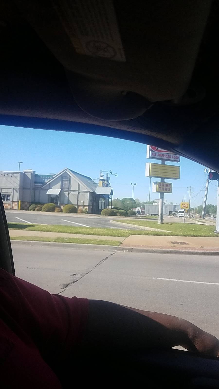 A&W Restaurant | restaurant | 1956 S Garnett Rd, Tulsa, OK 74128, USA | 9184374331 OR +1 918-437-4331