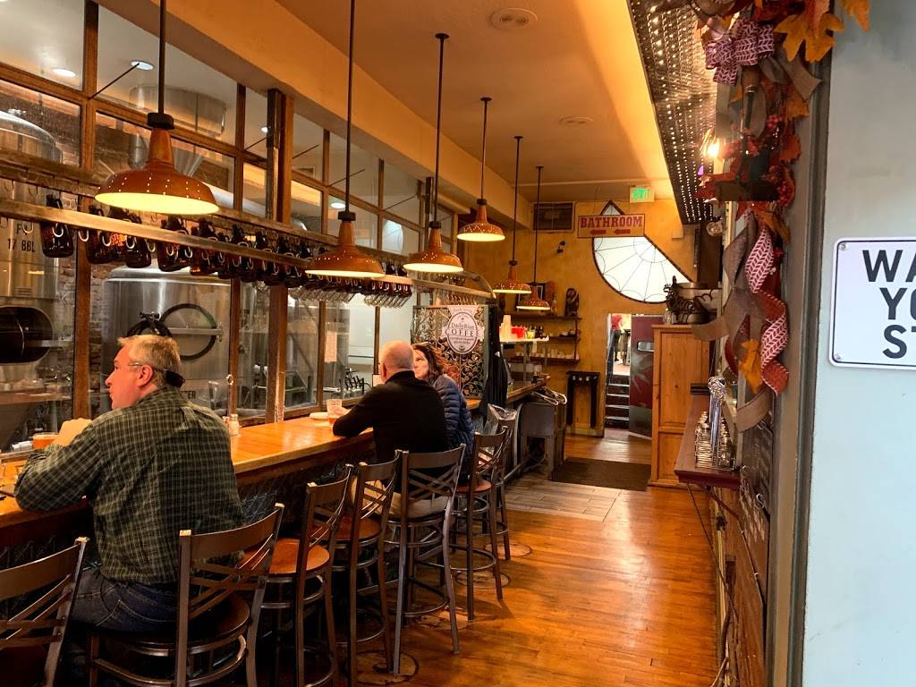 Roosters Brewing | restaurant | 253 25th St, Ogden, UT 84401, USA | 8016276171 OR +1 801-627-6171