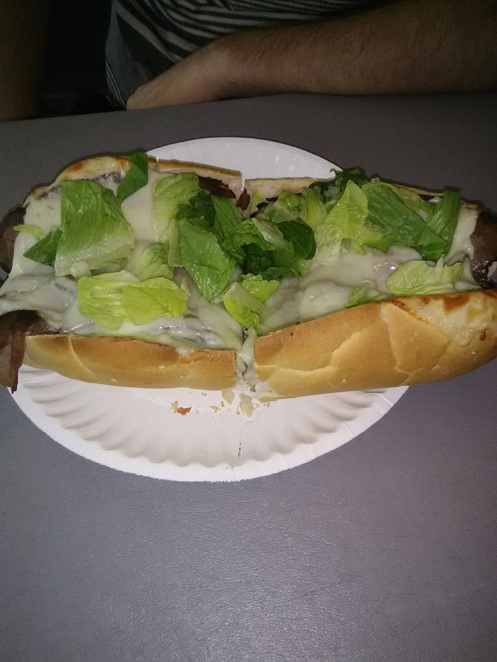 Robertos Pizza | restaurant | 1308 Burton St SW, Wyoming, MI 49509, USA | 6162451800 OR +1 616-245-1800